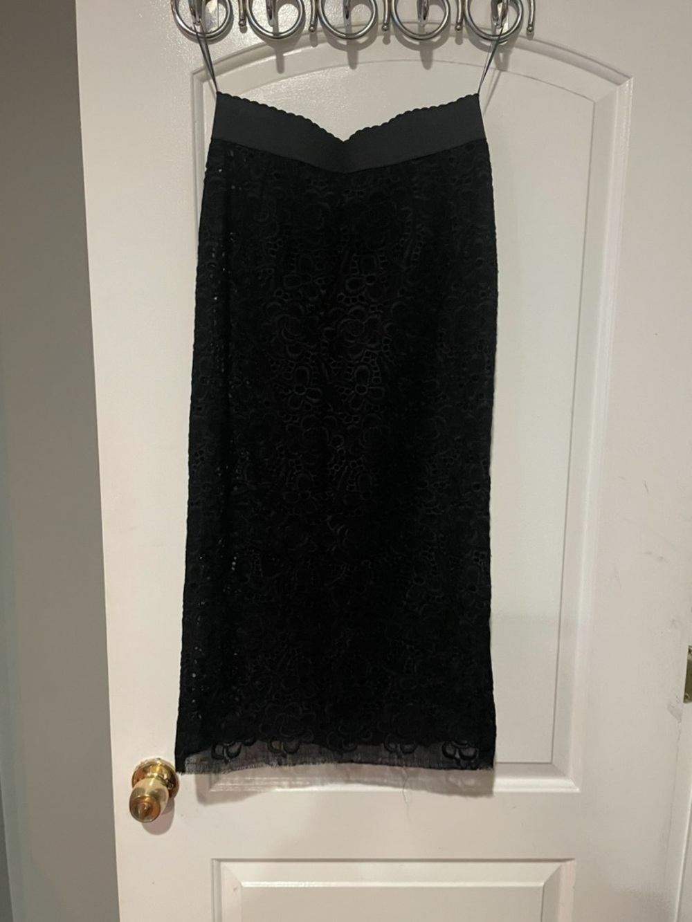 New! Dolce & Gabanna Black Sheer Lace Midi Skirt 🖤 🐆 size 3& or US XS - Picture 5 of 16